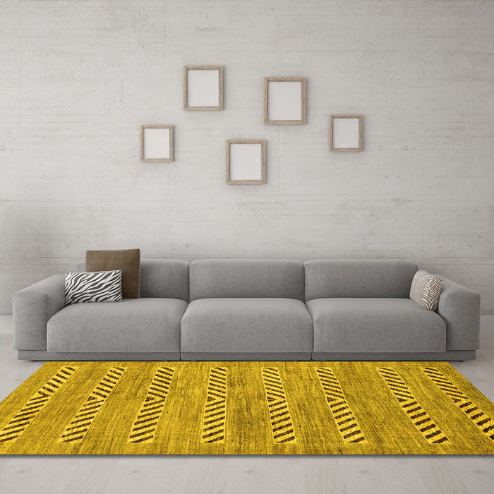 Machine Washable Abstract Yellow Modern Rug in a Living Room, wshabs69yw