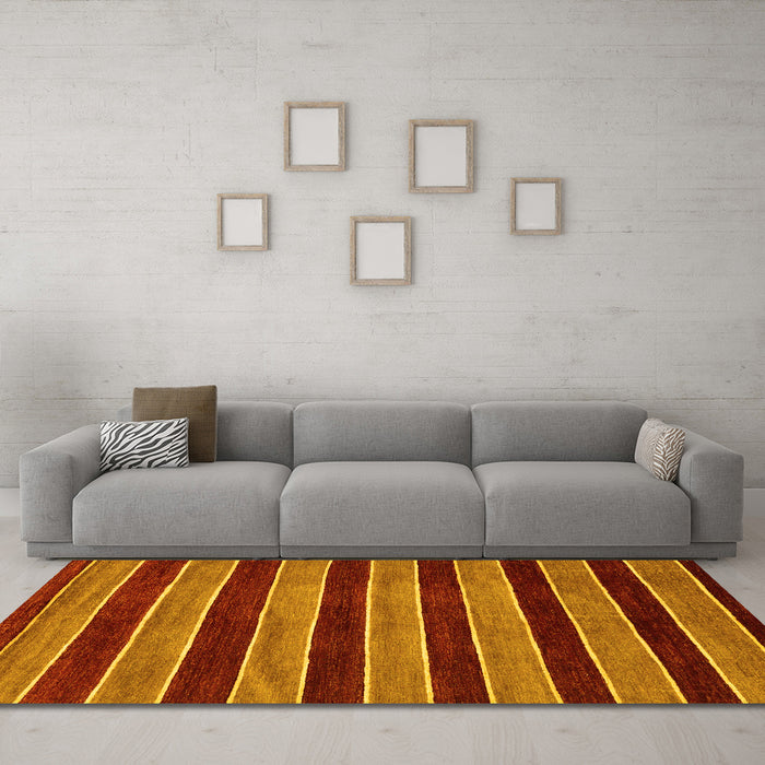 Machine Washable Abstract Yellow Modern Rug in a Living Room, wshabs6yw