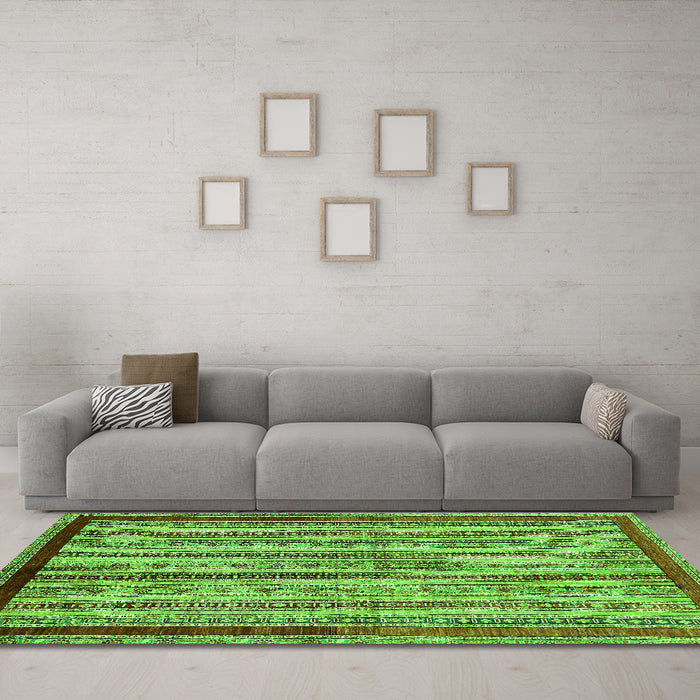 Machine Washable Abstract Green Modern Area Rugs in a Living Room,, wshabs703grn