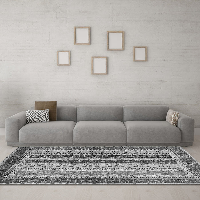 Machine Washable Abstract Gray Modern Rug in a Living Room,, wshabs704gry
