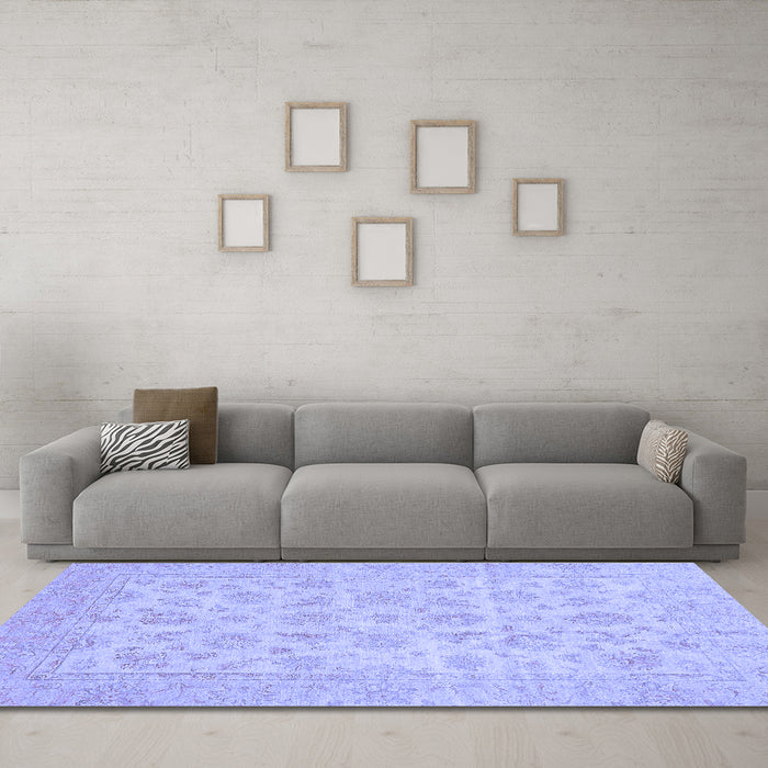 Machine Washable Oriental Blue Traditional Rug in a Living Room, wshabs705blu