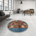 Round Abstract Gunmetal Gray Modern Rug in a Office, abs711