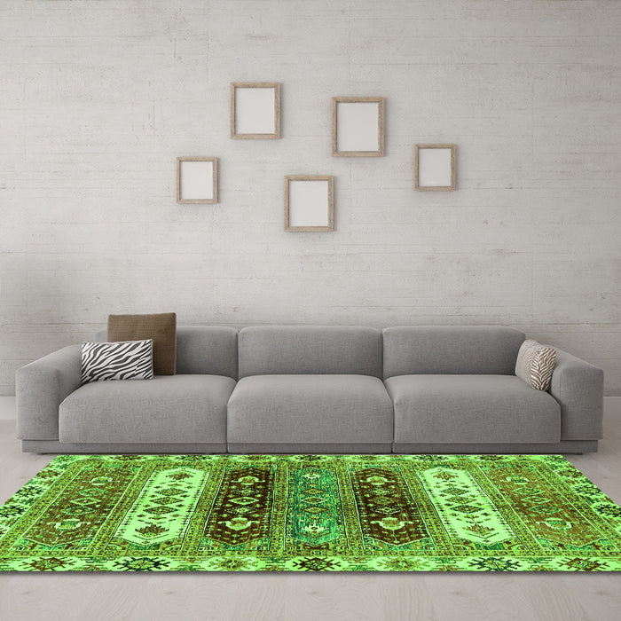 Machine Washable Abstract Green Modern Area Rugs in a Living Room,, wshabs714grn