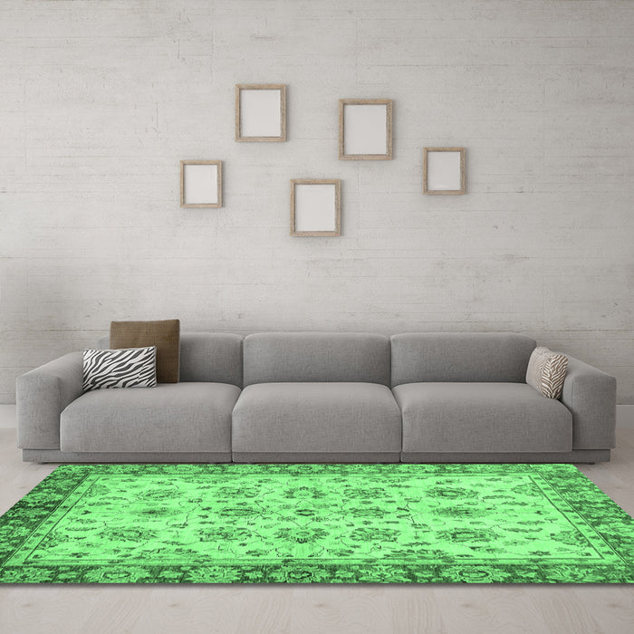 Machine Washable Abstract Emerald Green Modern Area Rugs in a Living Room,, wshabs719emgrn