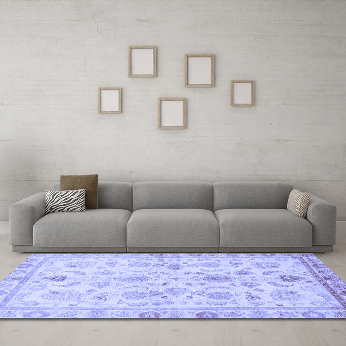 Machine Washable Oriental Blue Traditional Rug in a Living Room, wshabs723blu
