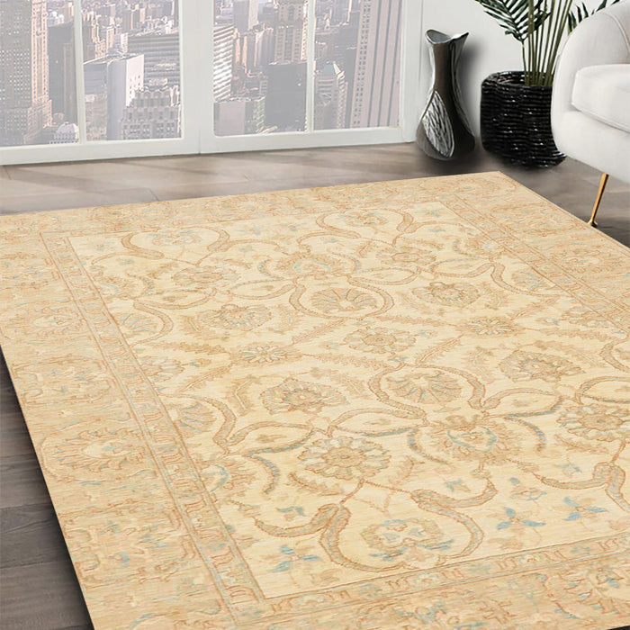 Abstract Brown Gold Oriental Rug in Family Room, abs728