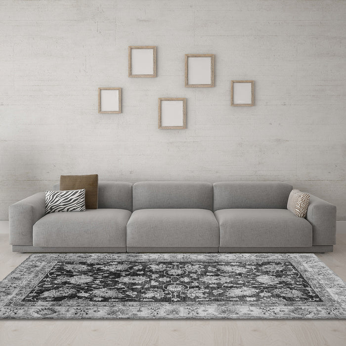 Machine Washable Oriental Gray Traditional Rug in a Living Room,, wshabs733gry