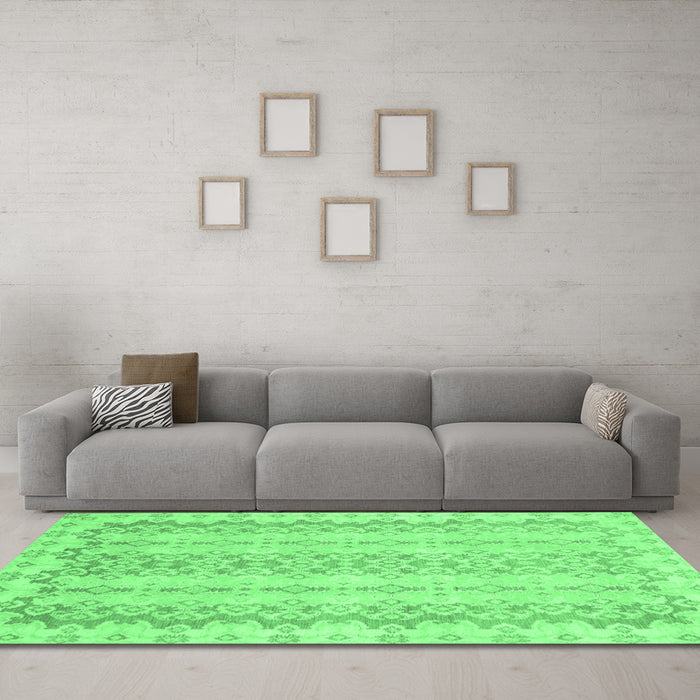 Machine Washable Abstract Emerald Green Modern Area Rugs in a Living Room,, wshabs742emgrn
