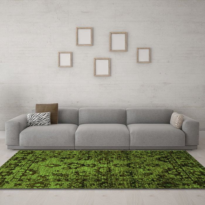 Machine Washable Abstract Green Modern Area Rugs in a Living Room,, wshabs746grn