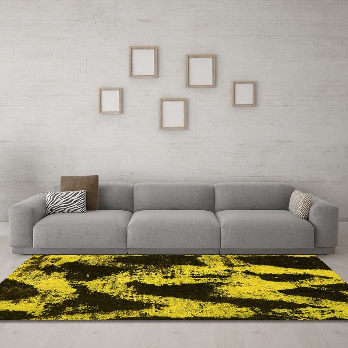 Machine Washable Abstract Yellow Modern Rug in a Living Room, wshabs756yw