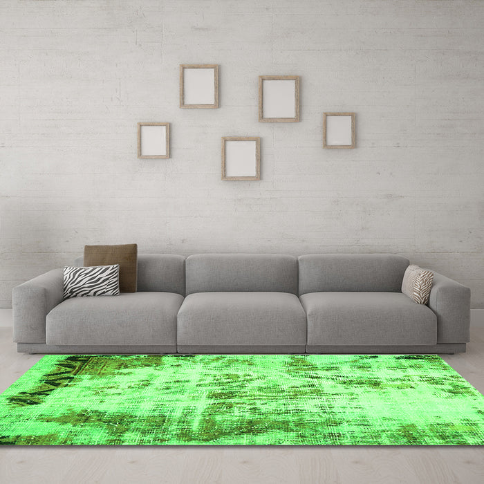 Machine Washable Abstract Green Modern Area Rugs in a Living Room,, wshabs759grn