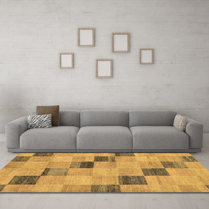 Machine Washable Checkered Brown Modern Rug in a Living Room,, wshabs75brn