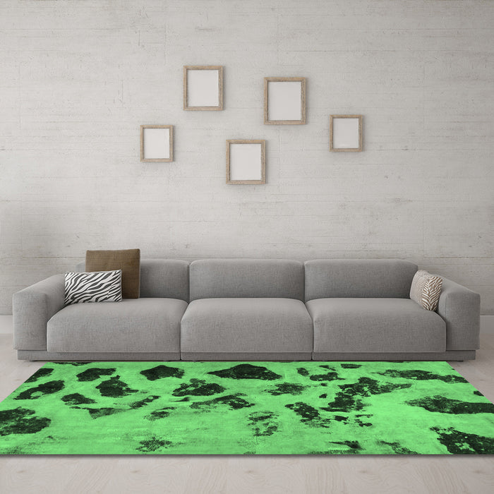 Machine Washable Abstract Emerald Green Modern Area Rugs in a Living Room,, wshabs760emgrn