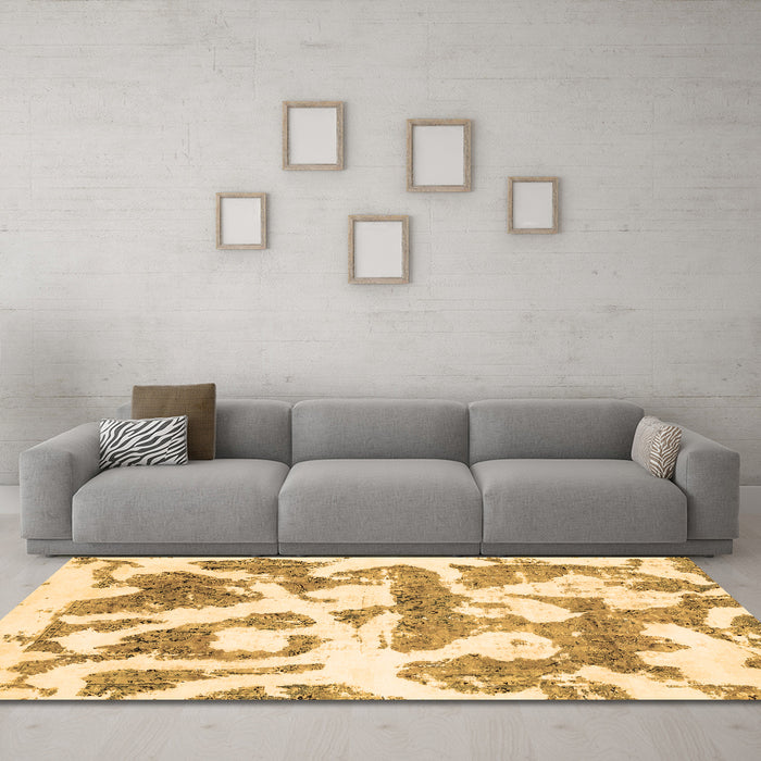 Machine Washable Abstract Brown Modern Rug in a Living Room,, wshabs767brn