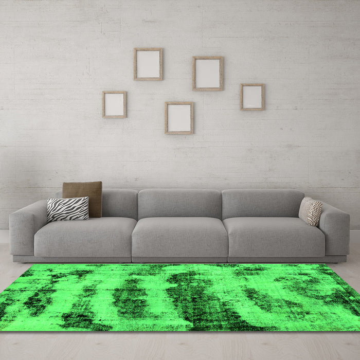 Machine Washable Abstract Green Modern Area Rugs in a Living Room,, wshabs768grn