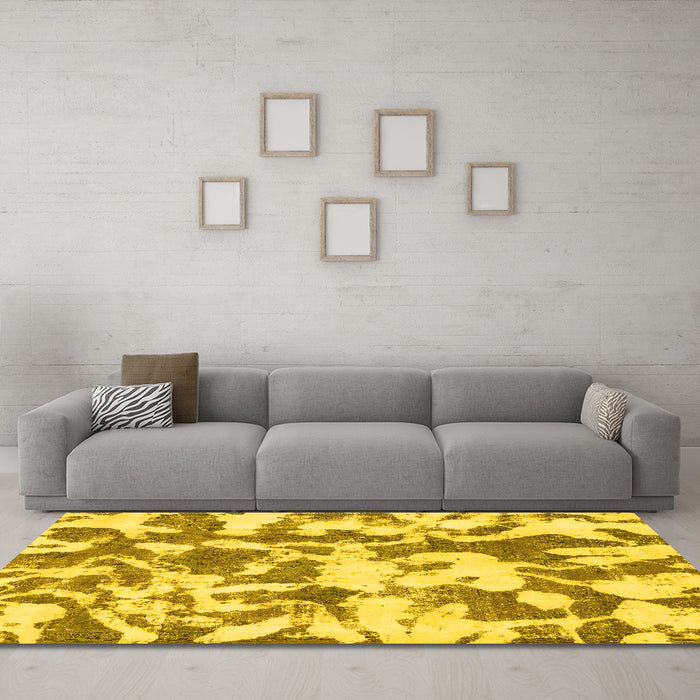 Machine Washable Abstract Yellow Modern Rug in a Living Room, wshabs770yw