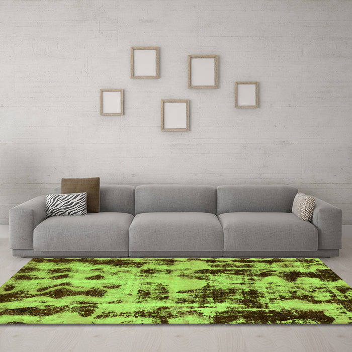 Machine Washable Abstract Green Modern Area Rugs in a Living Room,, wshabs772grn