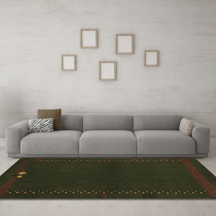 Machine Washable Abstract Brown Modern Rug in a Living Room,, wshabs776brn