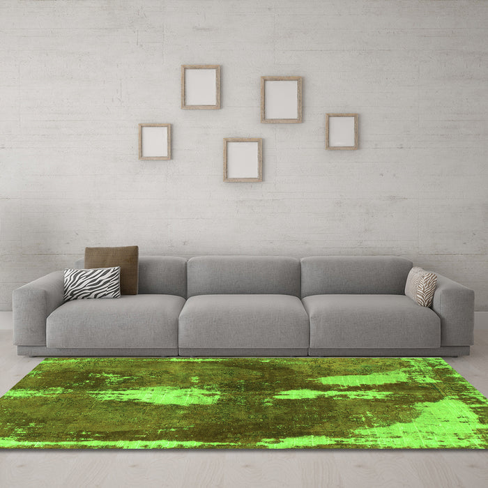 Machine Washable Abstract Green Modern Area Rugs in a Living Room,, wshabs777grn