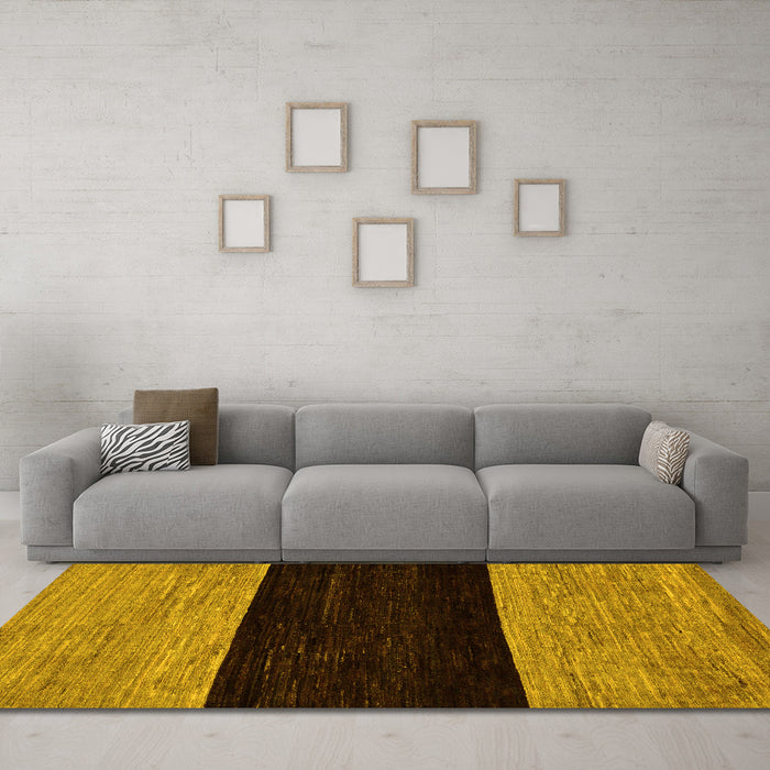 Machine Washable Abstract Yellow Modern Rug in a Living Room, wshabs77yw