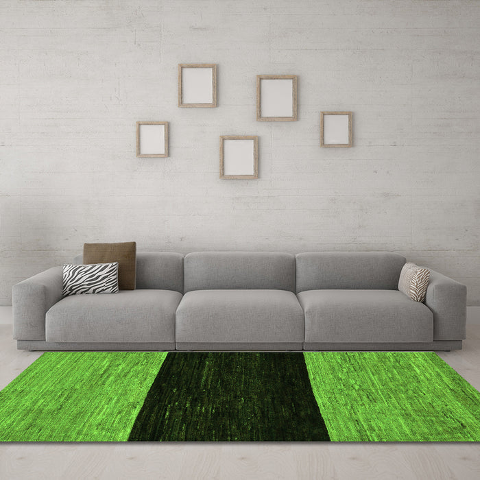 Machine Washable Abstract Green Modern Area Rugs in a Living Room,, wshabs77grn
