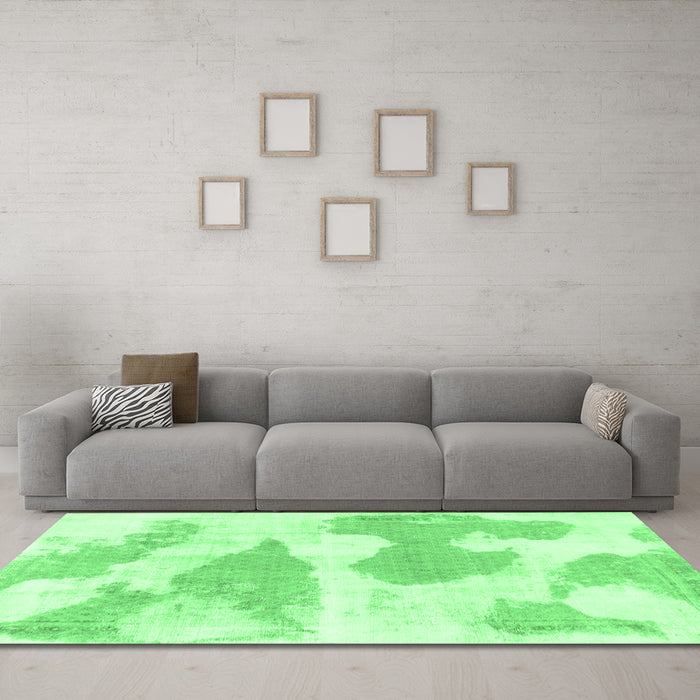 Machine Washable Abstract Emerald Green Modern Area Rugs in a Living Room,, wshabs780emgrn