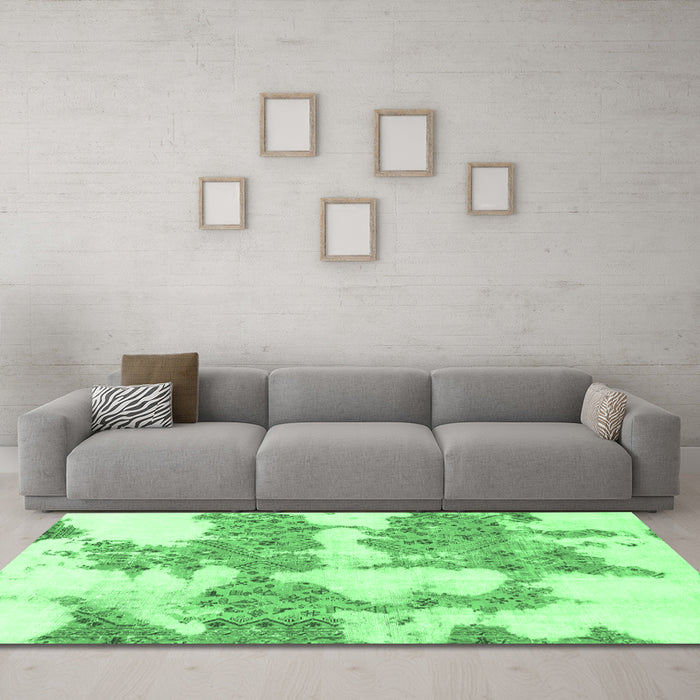 Machine Washable Abstract Emerald Green Modern Area Rugs in a Living Room,, wshabs781emgrn