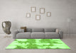 Machine Washable Abstract Green Modern Area Rugs in a Living Room,, wshabs781grn