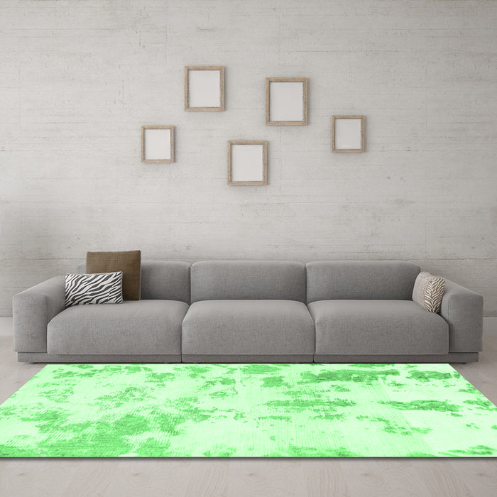 Machine Washable Abstract Emerald Green Modern Area Rugs in a Living Room,, wshabs784emgrn