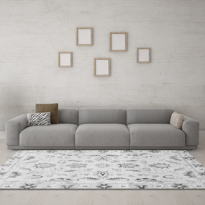 Machine Washable Oriental Gray Traditional Rug in a Living Room,, wshabs790gry