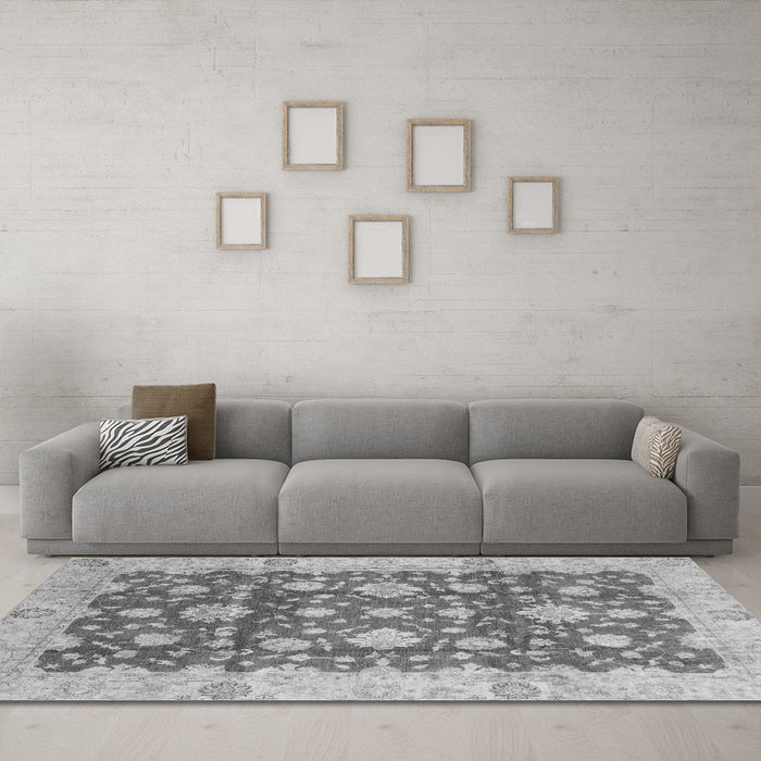 Machine Washable Oriental Gray Traditional Rug in a Living Room,, wshabs792gry