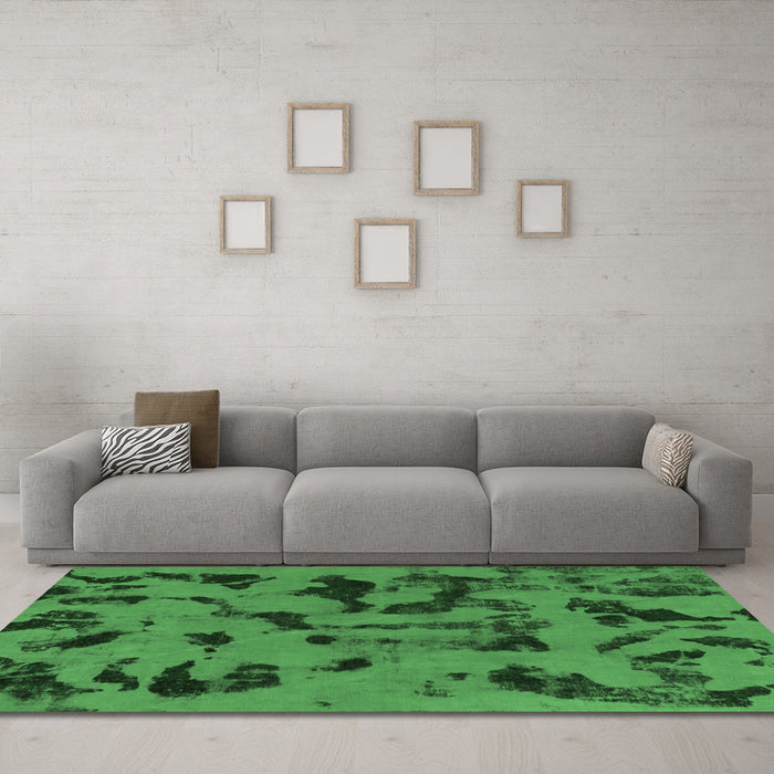 Machine Washable Abstract Emerald Green Modern Area Rugs in a Living Room,, wshabs795emgrn