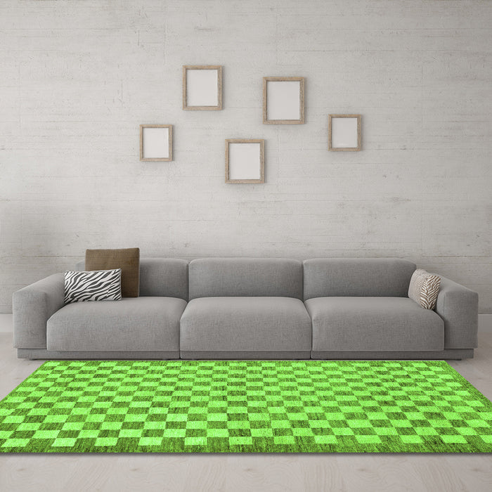 Machine Washable Checkered Green Modern Area Rugs in a Living Room,, wshabs79grn