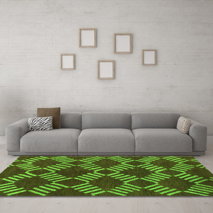 Machine Washable Abstract Green Modern Area Rugs in a Living Room,, wshabs812grn