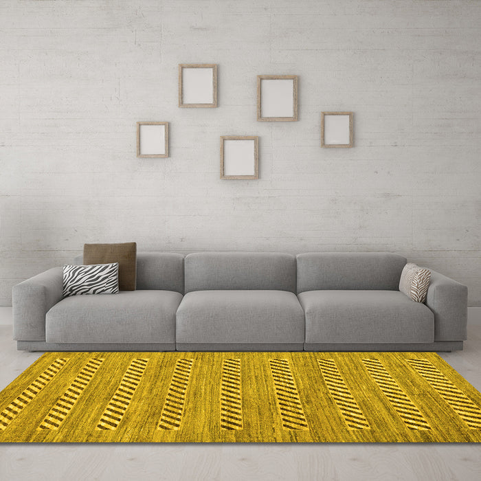 Machine Washable Abstract Yellow Modern Rug in a Living Room, wshabs81yw