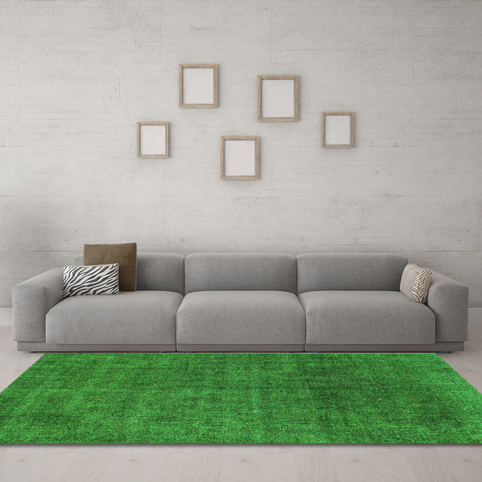Machine Washable Abstract Green Modern Area Rugs in a Living Room,, wshabs822grn