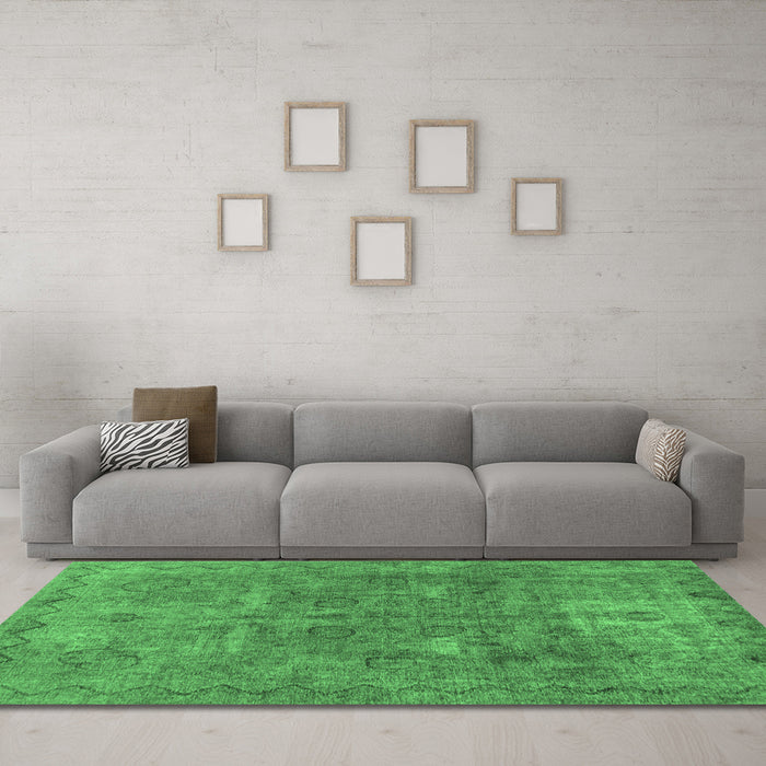 Machine Washable Abstract Emerald Green Modern Area Rugs in a Living Room,, wshabs825emgrn