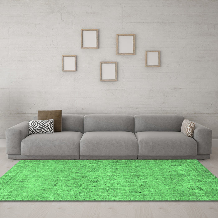 Machine Washable Abstract Emerald Green Modern Area Rugs in a Living Room,, wshabs826emgrn