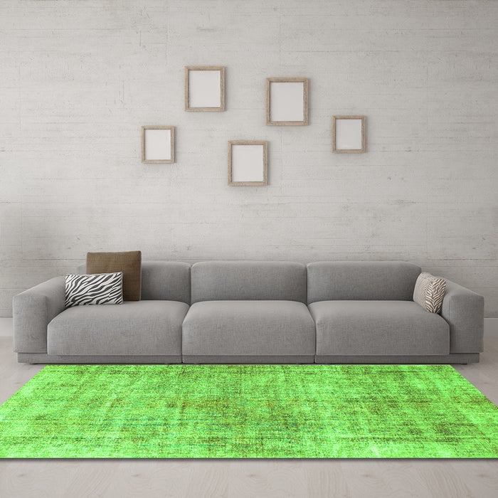 Machine Washable Abstract Green Modern Area Rugs in a Living Room,, wshabs827grn