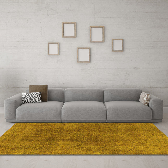 Machine Washable Abstract Yellow Modern Rug in a Living Room, wshabs828yw