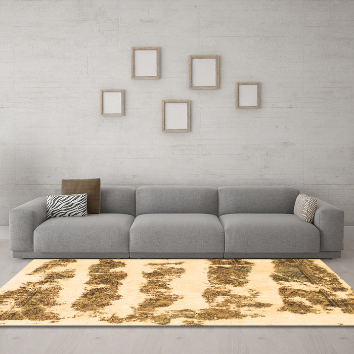 Machine Washable Abstract Brown Modern Rug in a Living Room,, wshabs832brn