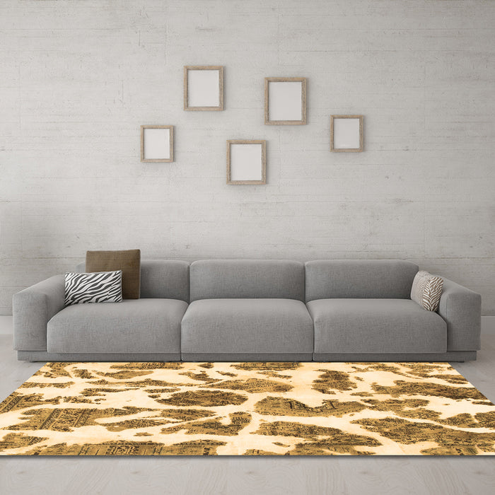 Machine Washable Abstract Brown Modern Rug in a Living Room,, wshabs835brn