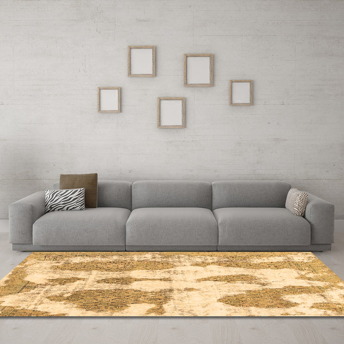 Machine Washable Abstract Brown Modern Rug in a Living Room,, wshabs840brn