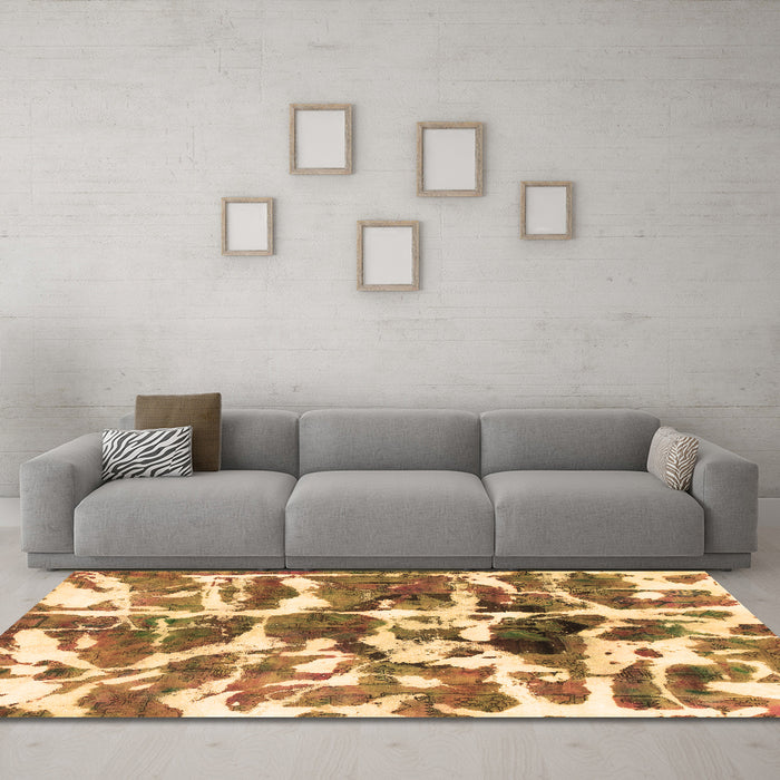 Machine Washable Abstract Brown Modern Rug in a Living Room,, wshabs841brn