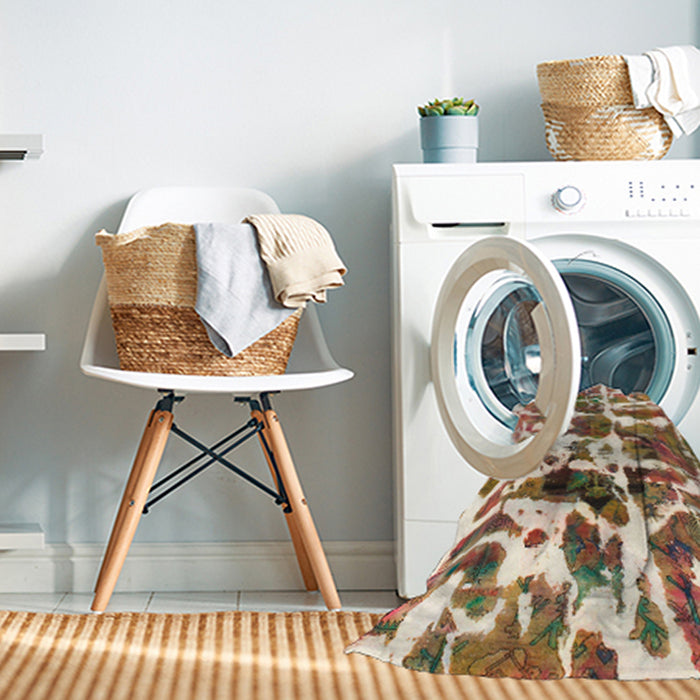 Machine Washable Abstract Red Rug in a Washing Machine, wshabs841