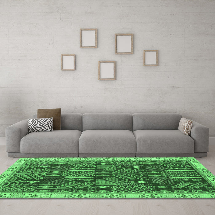 Machine Washable Abstract Emerald Green Modern Area Rugs in a Living Room,, wshabs843emgrn