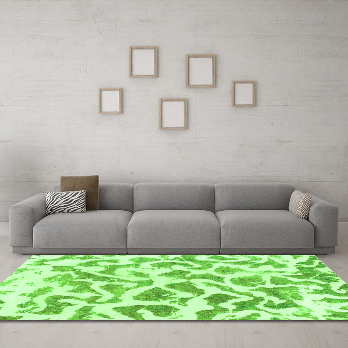 Machine Washable Abstract Green Modern Area Rugs in a Living Room,, wshabs847grn