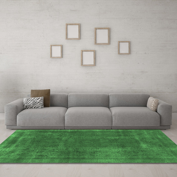 Machine Washable Abstract Emerald Green Modern Area Rugs in a Living Room,, wshabs848emgrn