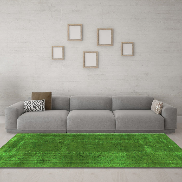 Machine Washable Abstract Green Modern Area Rugs in a Living Room,, wshabs848grn