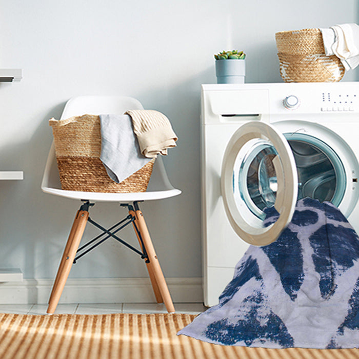 Machine Washable Abstract Lapis Blue Rug in a Washing Machine, wshabs856